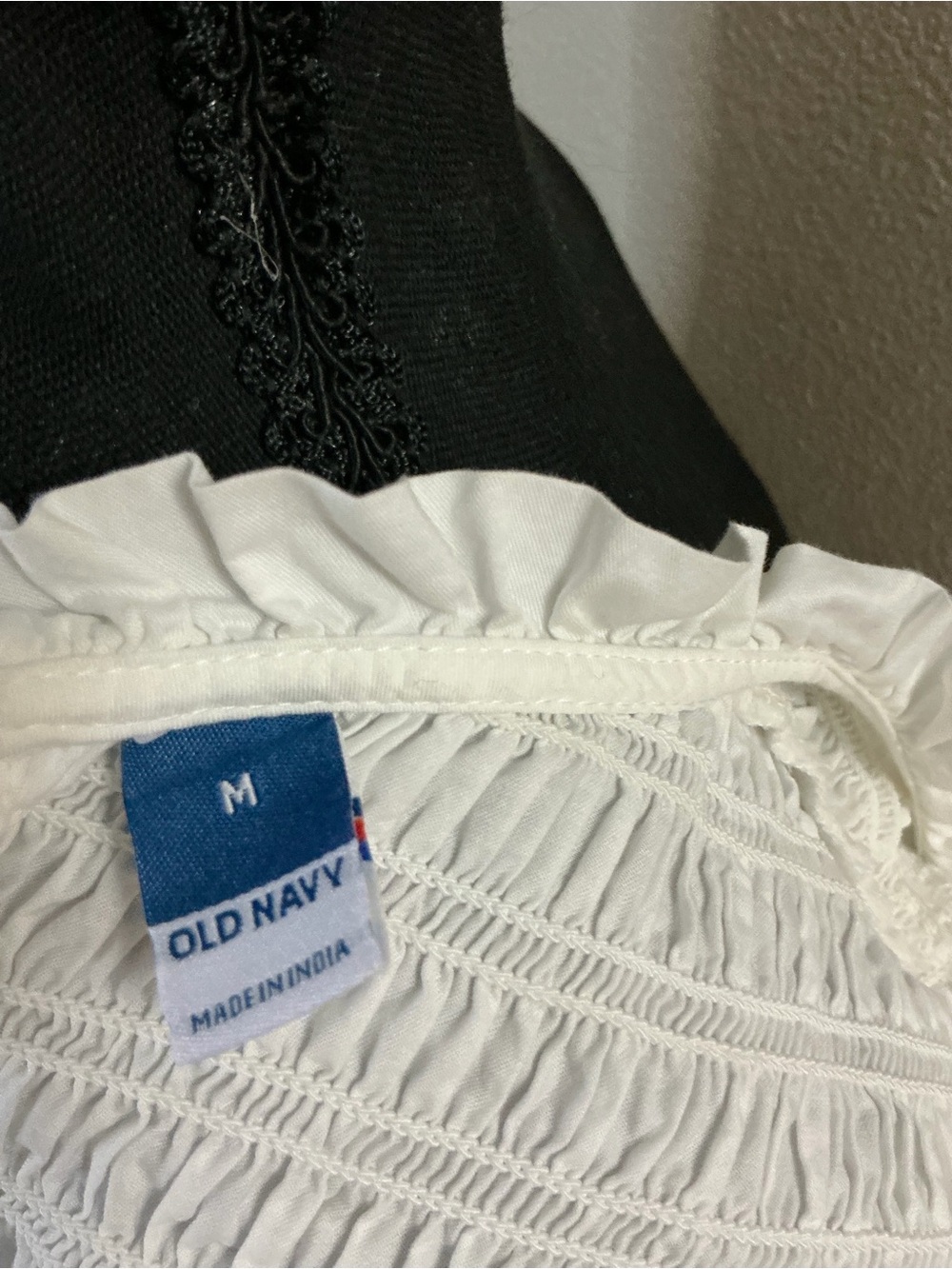 Old Navy White Smocked Ruffle Top - Picture 4 of 4